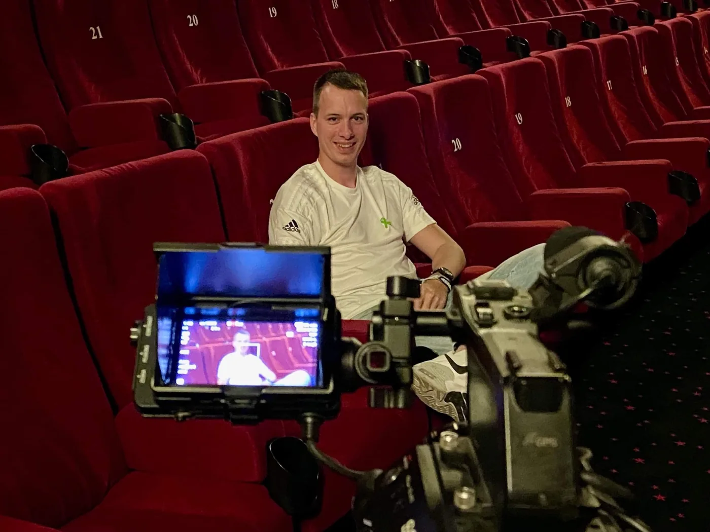 Marco Krille bei einem Filmabend der Reihe Irrsinnig Menschlich im Kino